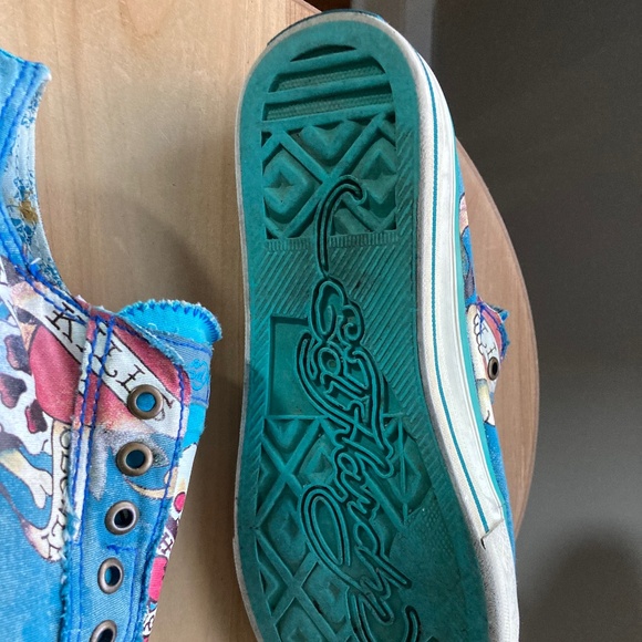 Rare size and color Ed Hardy slip on sneakers! - Picture 4 of 7